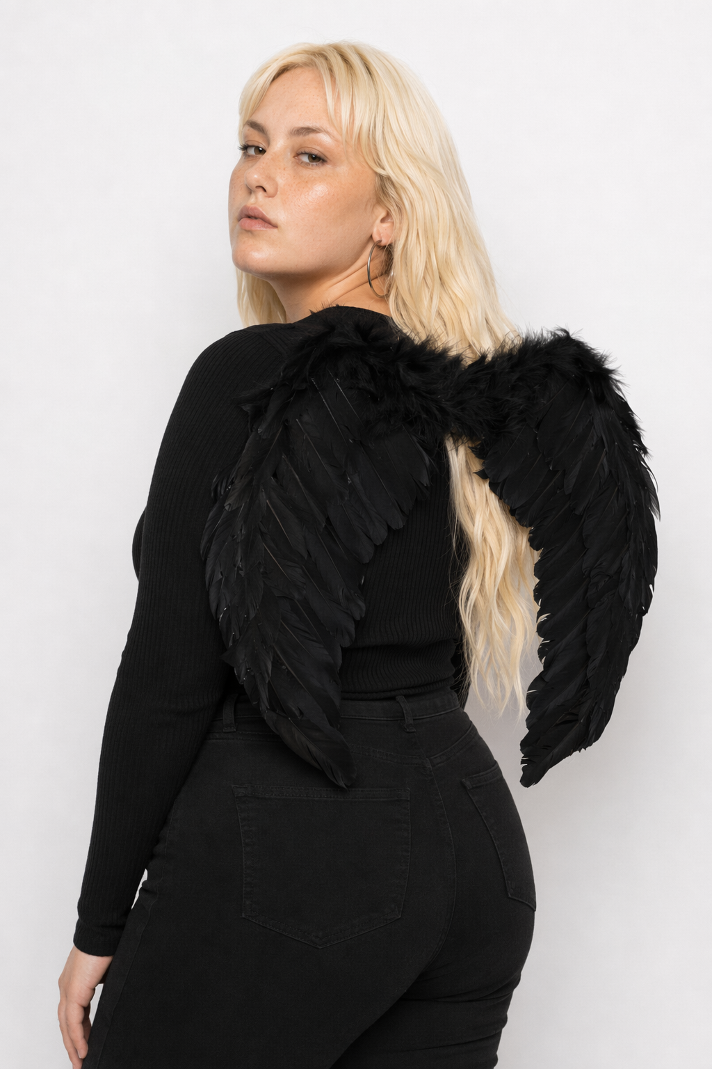 Fluffy Angel Wings in Black or White for Cosparty Accessories Black 45x35 cm
