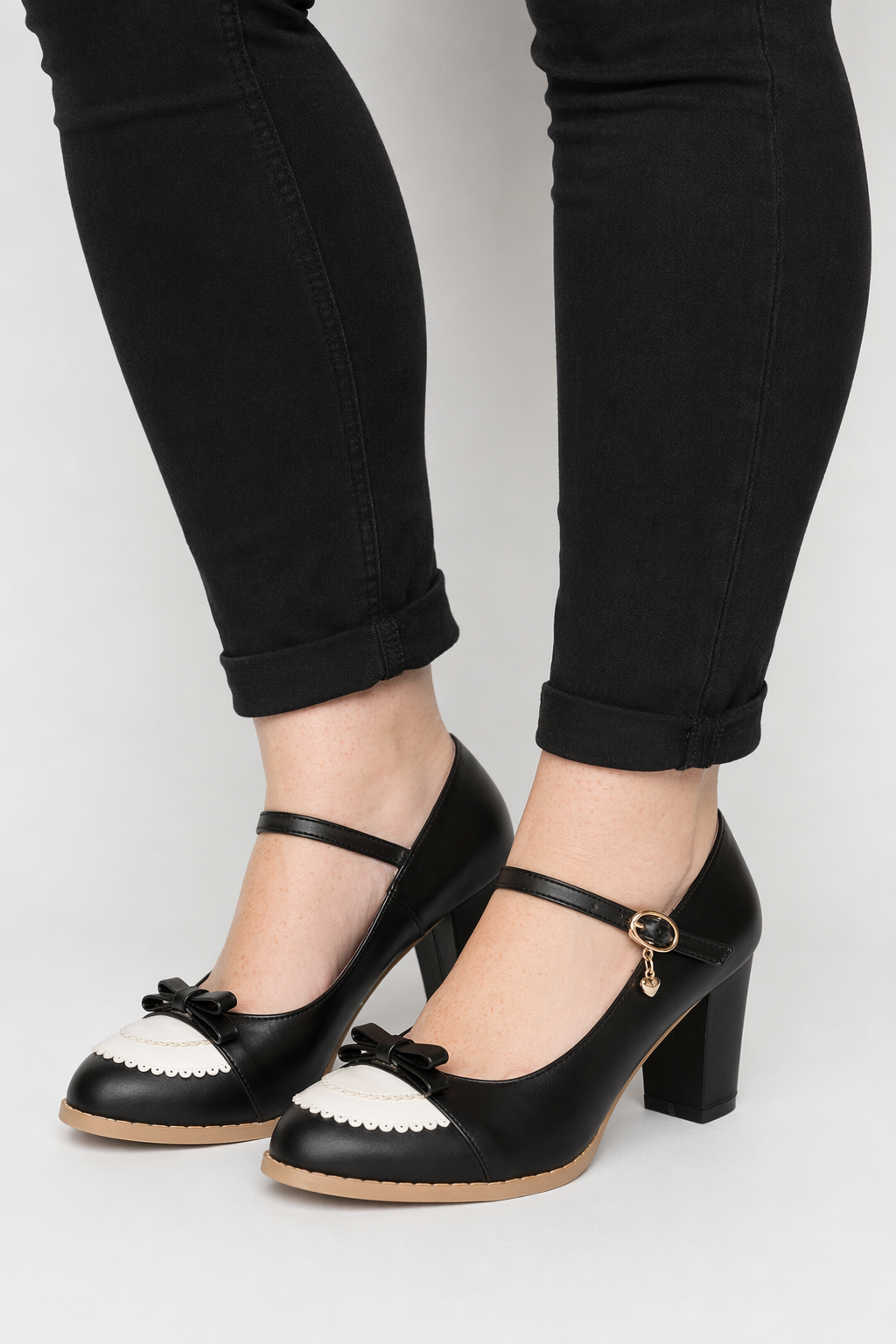 Sweet Lolita Heels with Lace Trim and Bow Details Black