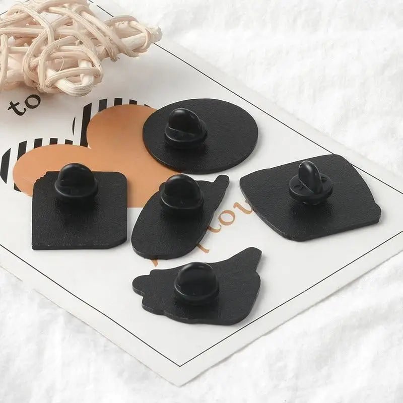 Adorable Pink Princess Pin Set Featuring 90s and 2000s Nostalgia - Cosparty