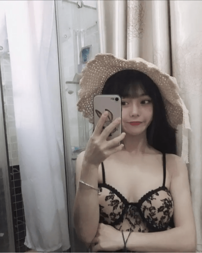 Country Maiden Sun Hat in High - Quality Tweed for Cottagecore Style - Cosparty