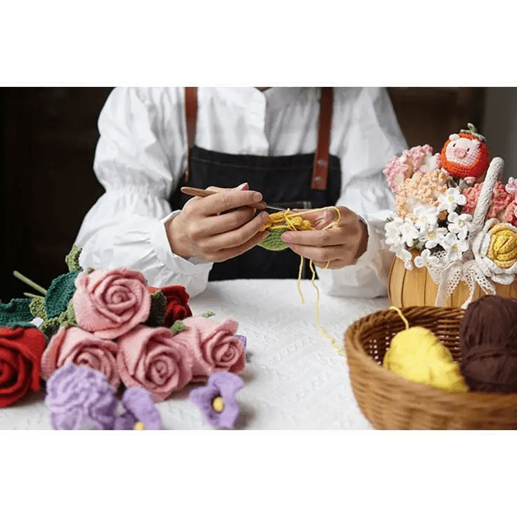Crochet Strawberry Plants for Whimsical Home Decor - Cosparty