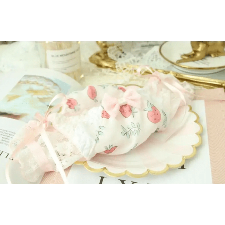 Elegant Strawberry Panties with Exquisite Details - Cosparty