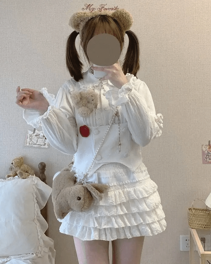 Enchanting Lace Cake Skirt in Classic Color Palette for a Dreamy Look - Cosparty