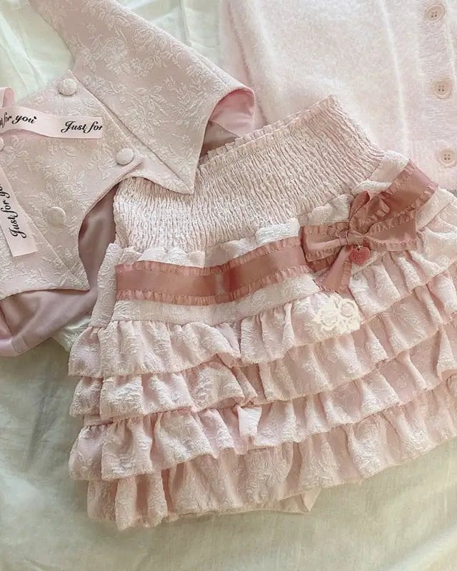 Enchanting Lace Cake Skirt in Classic Color Palette for a Dreamy Look - Cosparty