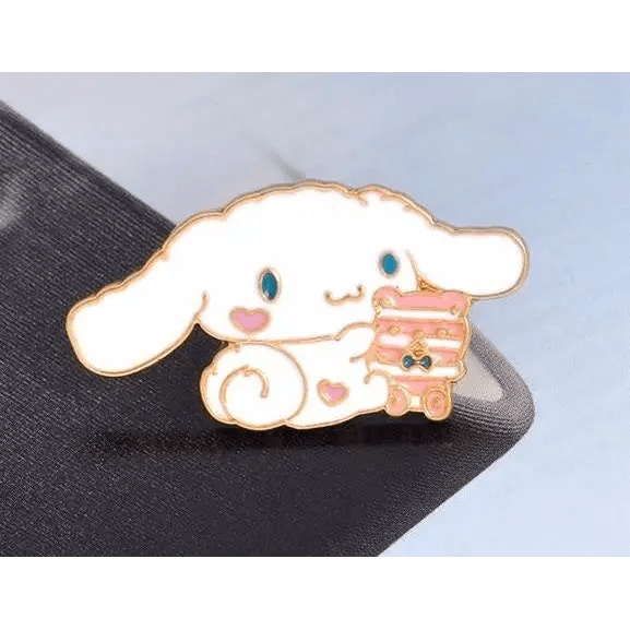 Exquisite White Cinnamoroll Puppy Enamel Pin with Pink Cake Design - Cosparty