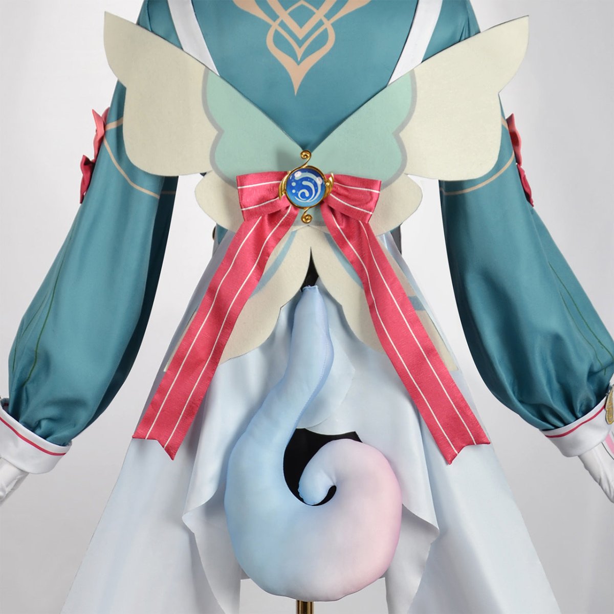 Genshin Impact Sigewinnie Cosplay Costume - Cosparty