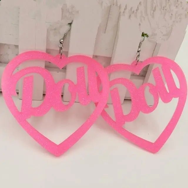 Glamorous Laser - Cut Heart Hoop Earrings in New Condition - Cosparty