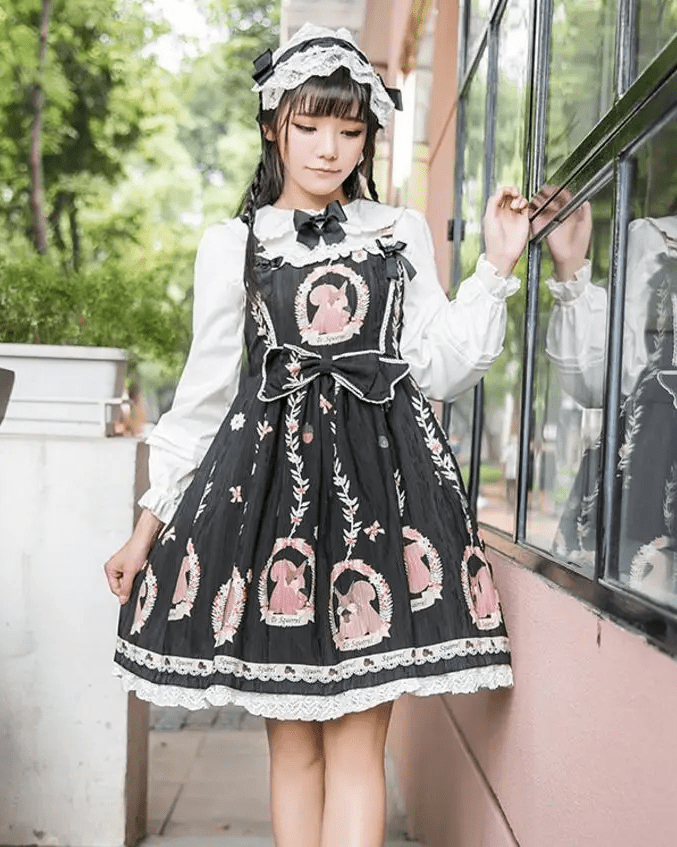 Gorgeous Lolita Dress with Squirrel Cameo in Various Colors and Sleeves - Cosparty