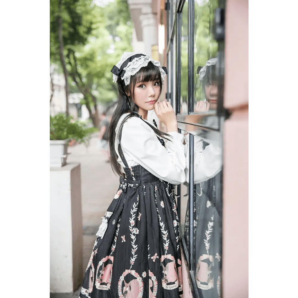 Gorgeous Lolita Dress with Squirrel Cameo in Various Colors and Sleeves - Cosparty