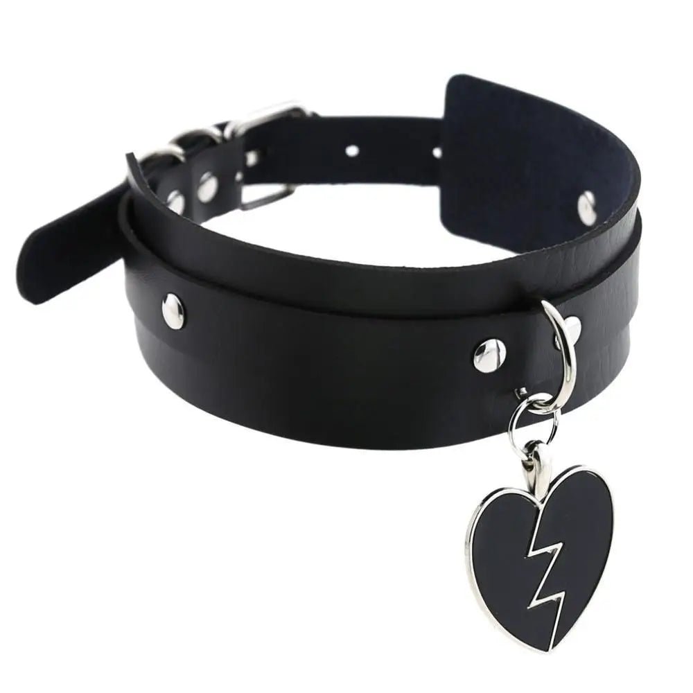 Heart Breaker Vegan Leather Choker for Kinky Princesses - Cosparty