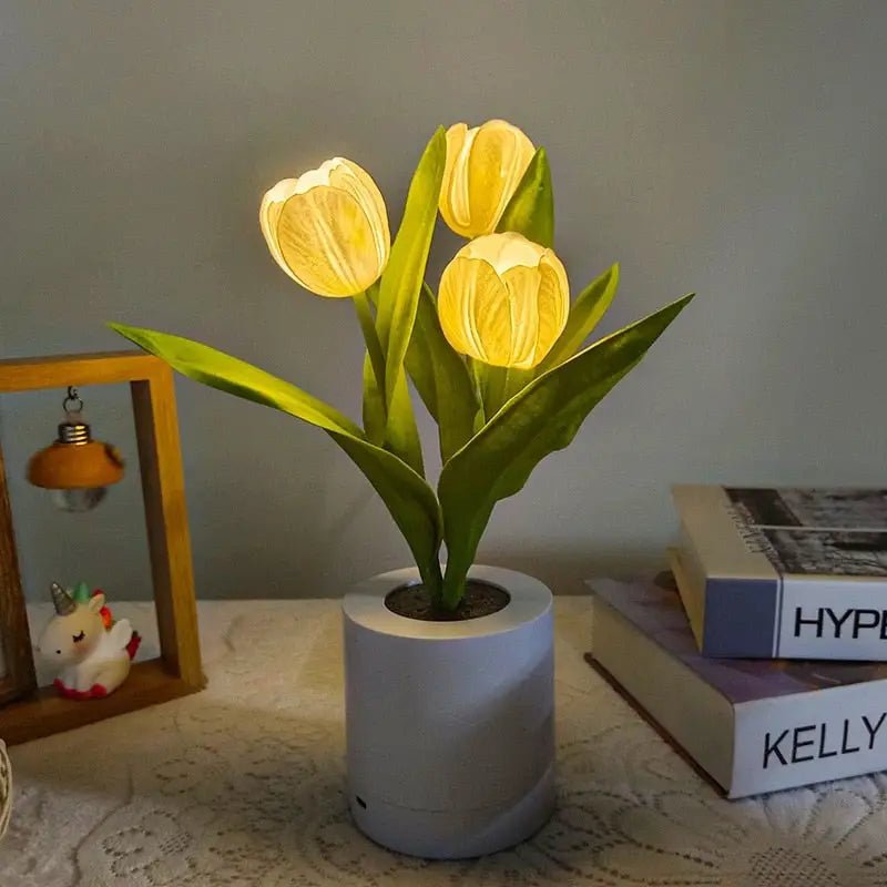 Light - Up Sunflower Desk Lamp for a Whimsical Cottagecore Touch - Cosparty