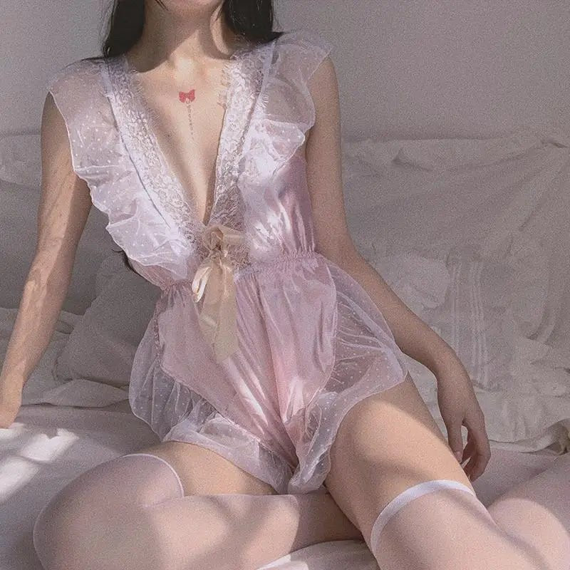 Luxury Silk and Lace Lingerie Set with Exquisite Hand - Details - Cosparty