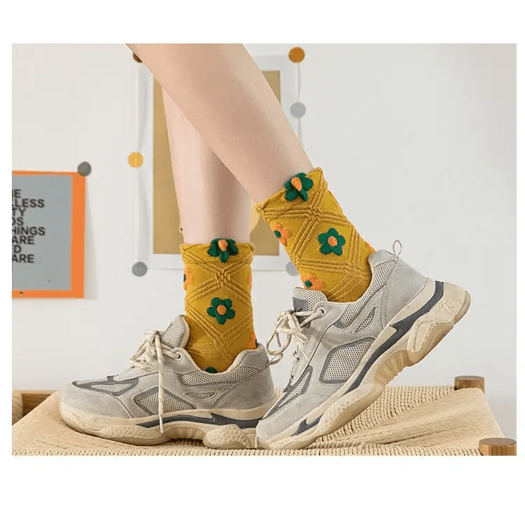 Pink Vintage Floral Socks for Kawaii and Fairycore Styles - Cosparty