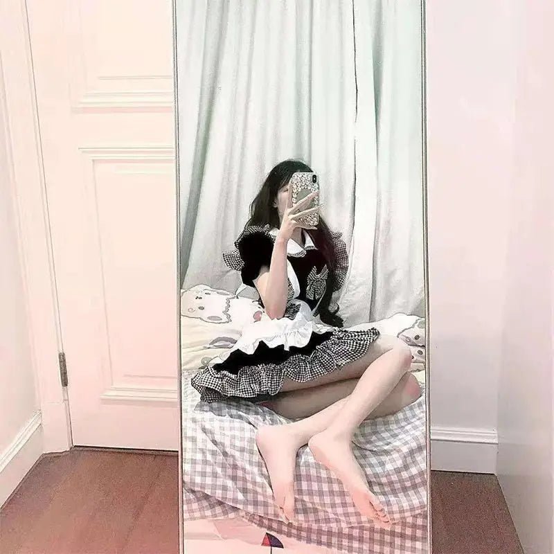 Sweet and Sassy Maid Cosplay Outfit for Fun Occasions - Cosparty