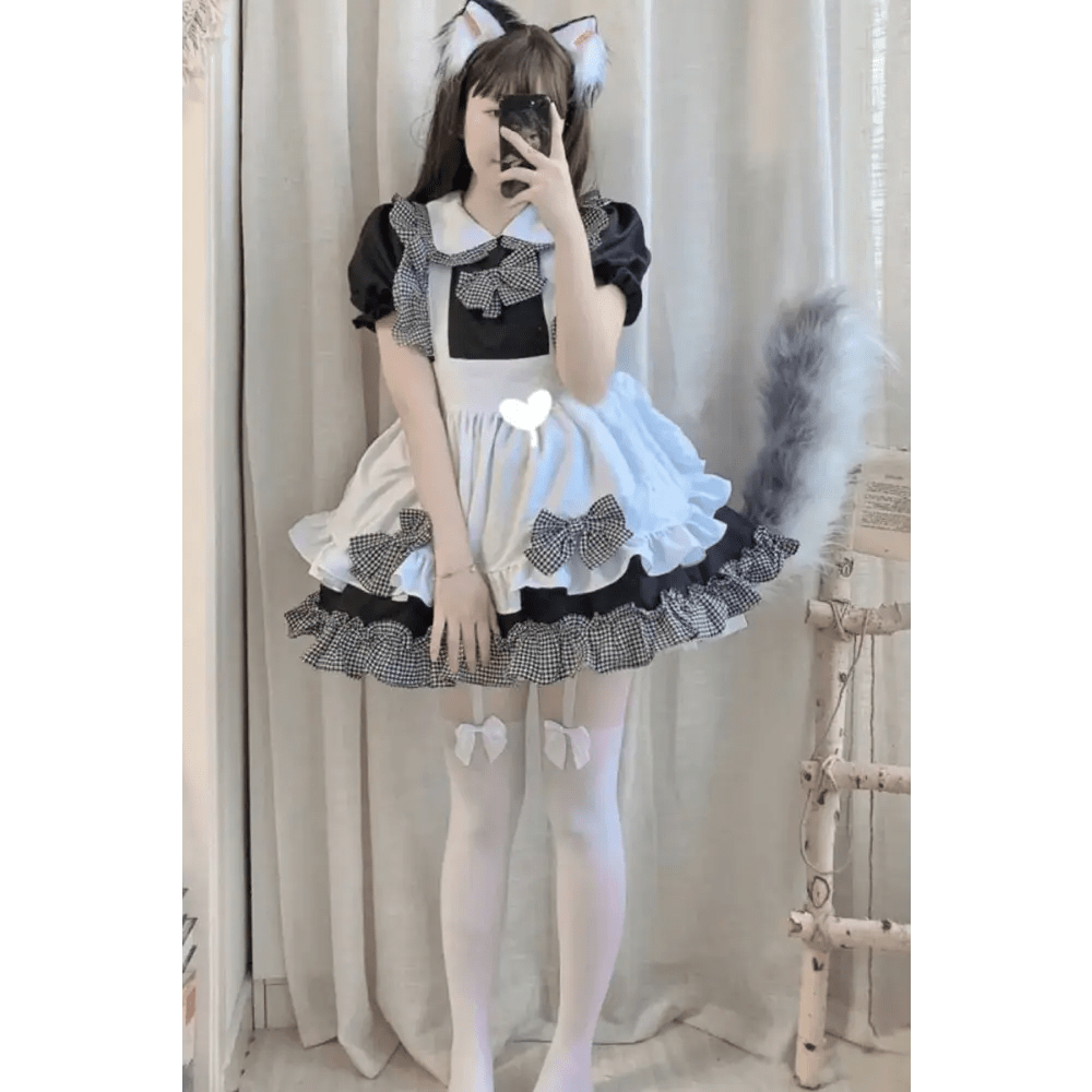 Sweet and Sassy Maid Cosplay Outfit for Fun Occasions - Cosparty