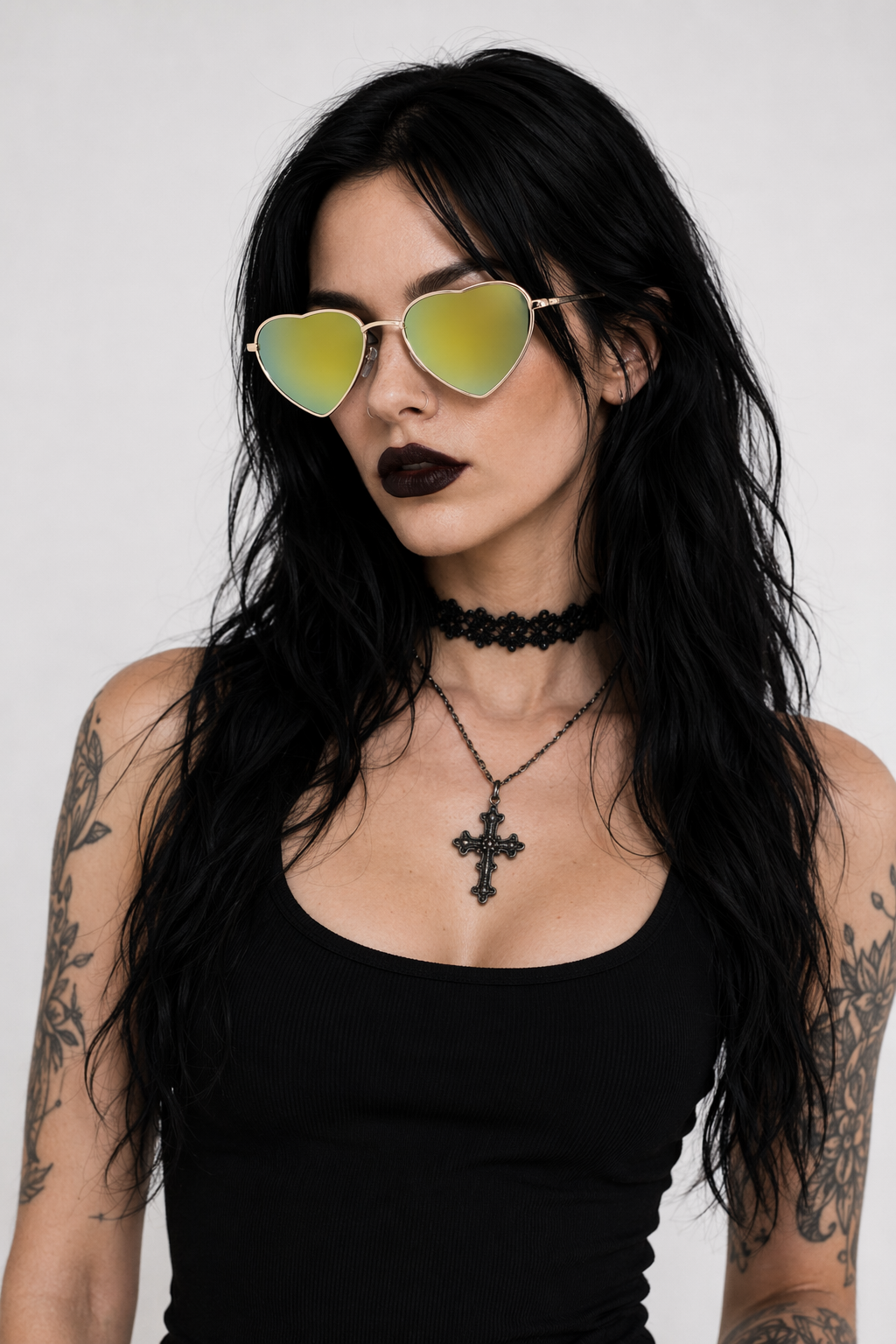 Chic Heart Shaped Aviator Sunglasses in Various Colors Gold