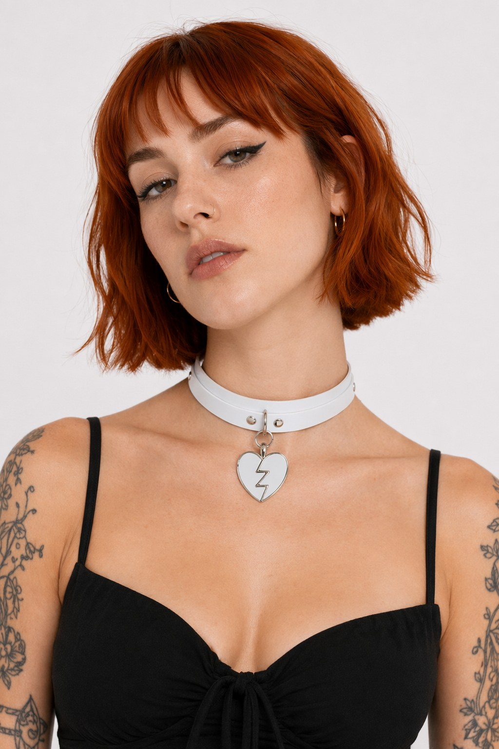 Heart Breaker Vegan Leather Choker for Kinky Princesses White Collar