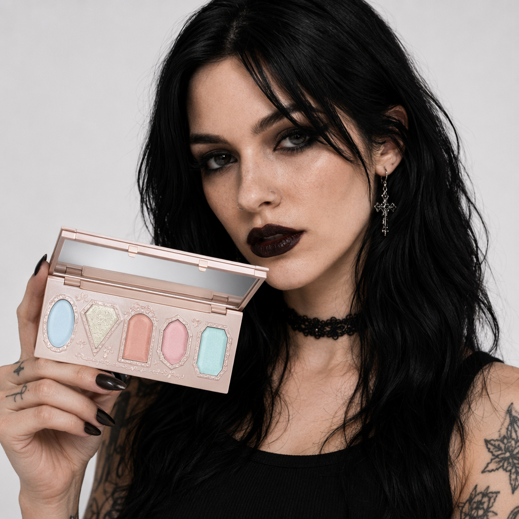 Sparkling Strawberry Eyeshadow Compact Palette 5 Creamy Macaron