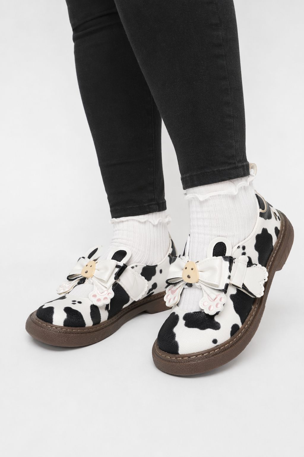 Sweet Cow Print Maryjane Shoes with Embellished Bow and Paw Prints 6