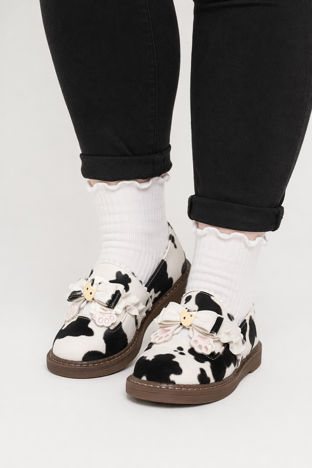 Sweet Cow Print Maryjane Shoes with Embellished Bow and Paw Prints 5