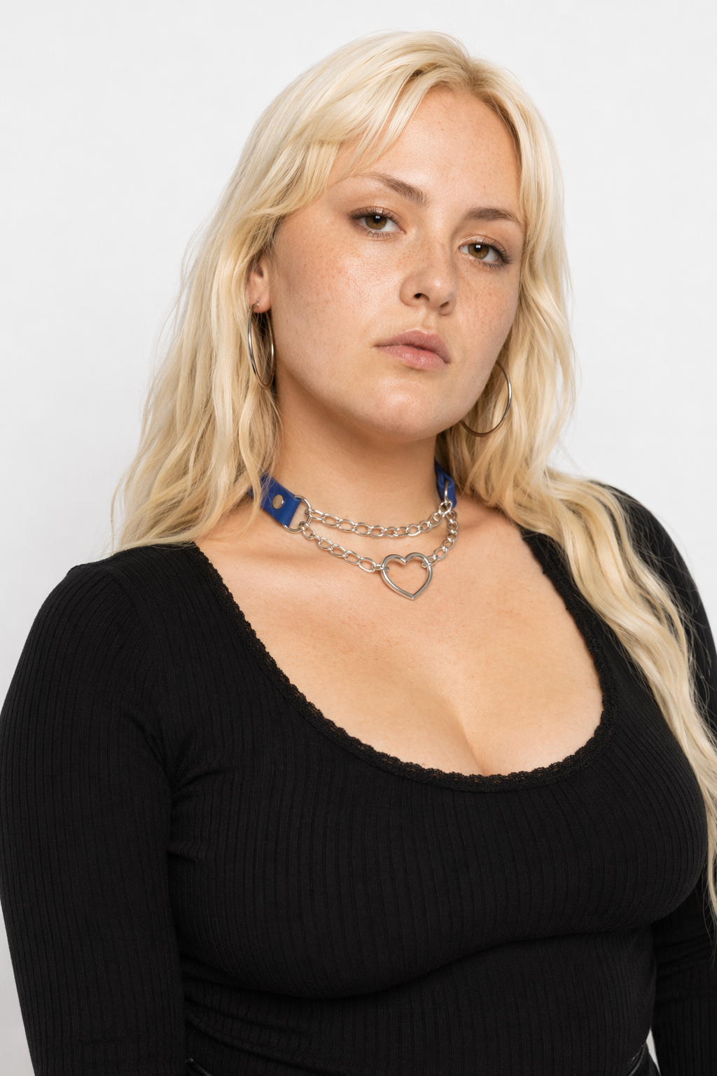 Thick Vegan Leather Chained Heart Choker Necklace Blue