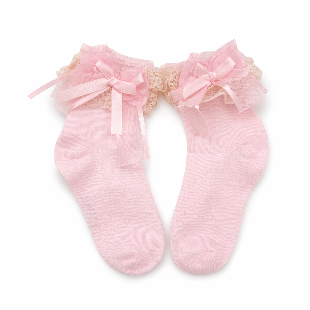 Kawaii Ruffled Trim Ankle Socks for a Cute Fashion Boost Pink