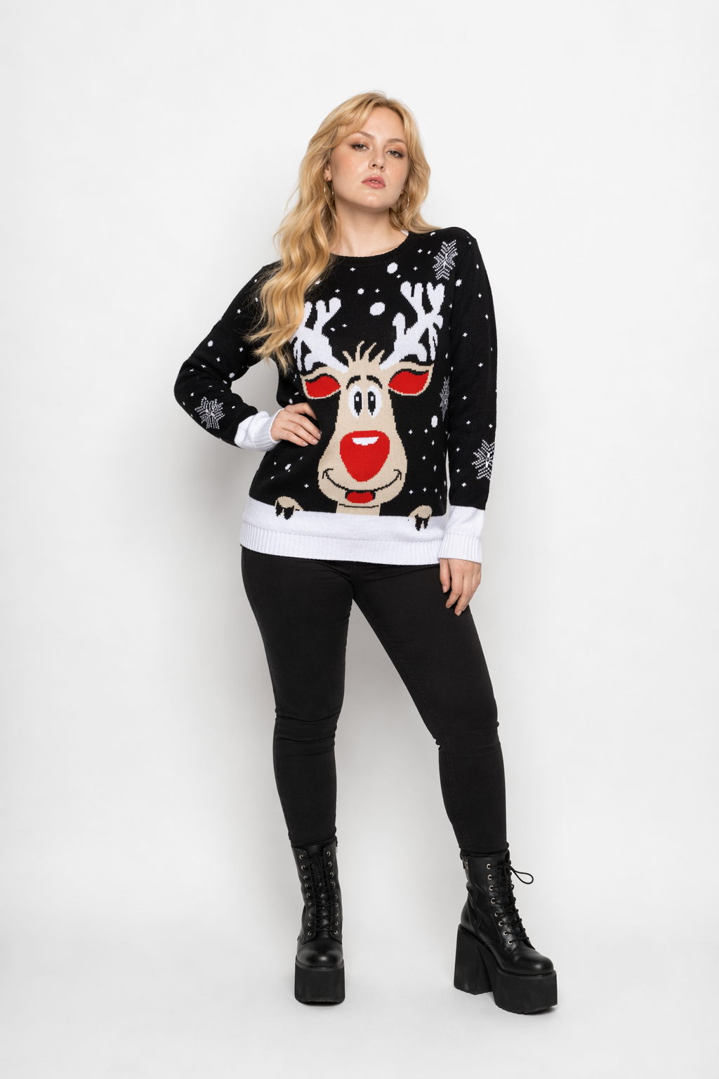 Reindeer Knit Christmas Crewneck Sweater for Holiday Cheer Black