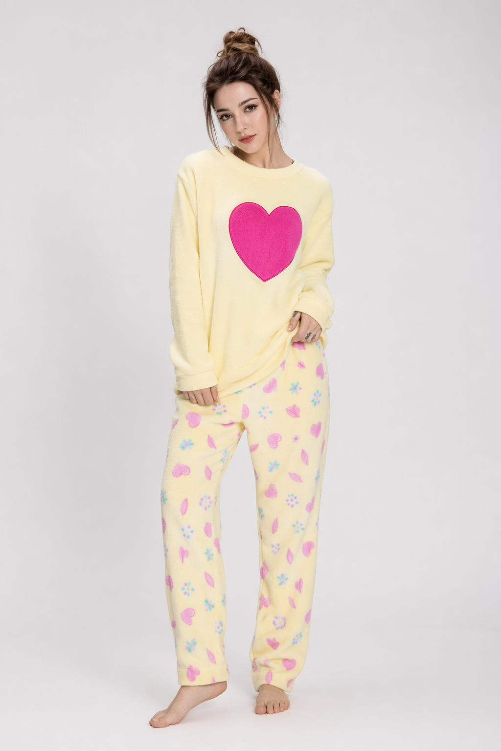 Adorable Fuzzy Pajama Sets for a Cozy Kawaii Look Yellow Heart