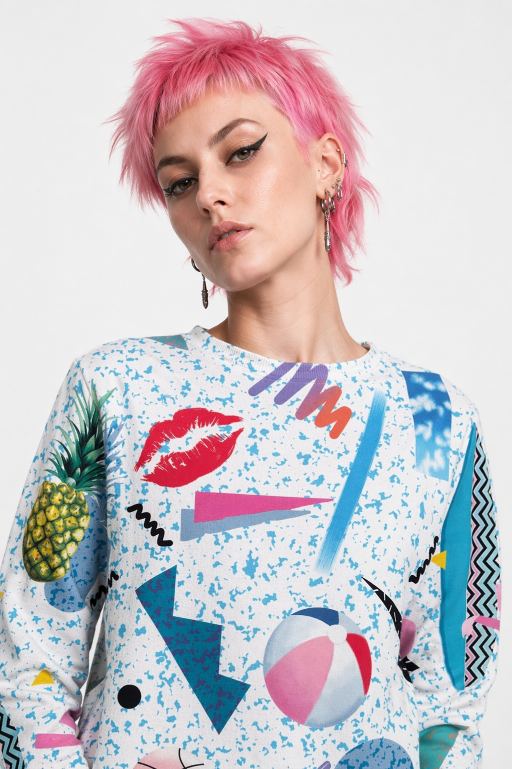 90s-Inspired Bold Crewneck Sweater for Unique Style Beach Ball