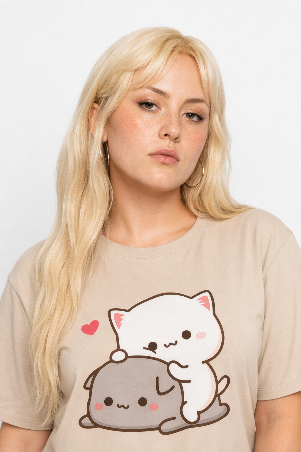 Adorable Peach & Goma T-Shirts for Cute Adventures sand