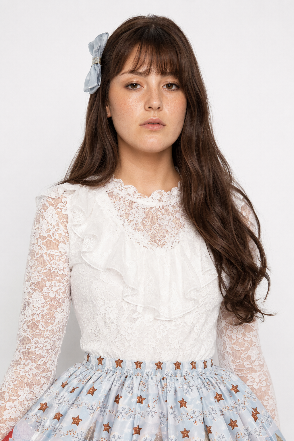 Luxury Winter Wonderland Skirt with Lace Trim and Pleats M