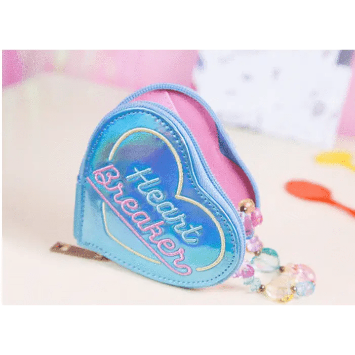 Adorable Heartbreaker Holographic Bag in Heart Shape - Cosparty