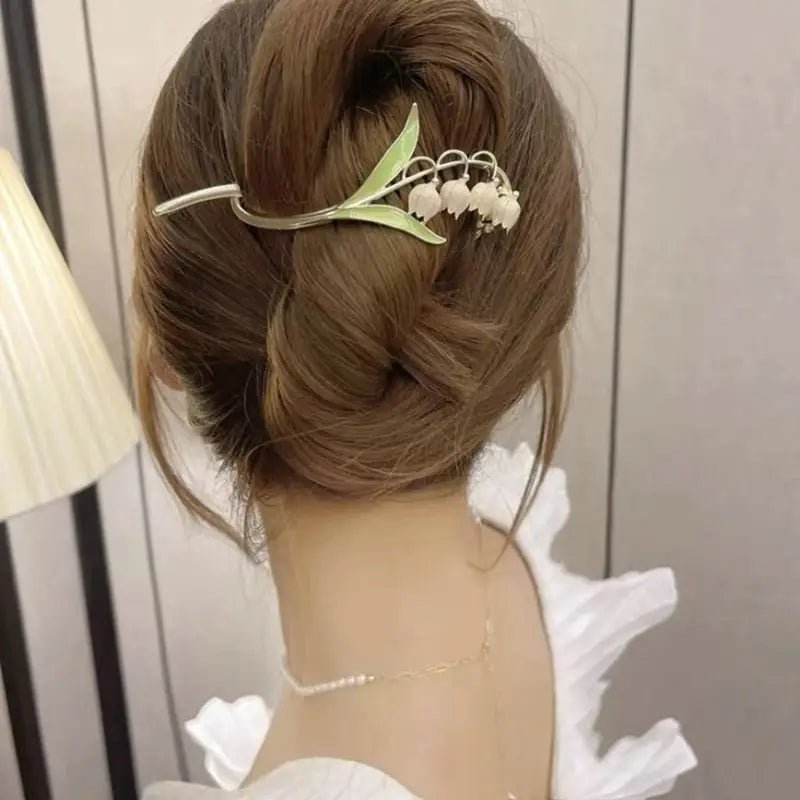 Dainty Floral Ceramic Hair Claw Clip for a Unique Style - Cosparty