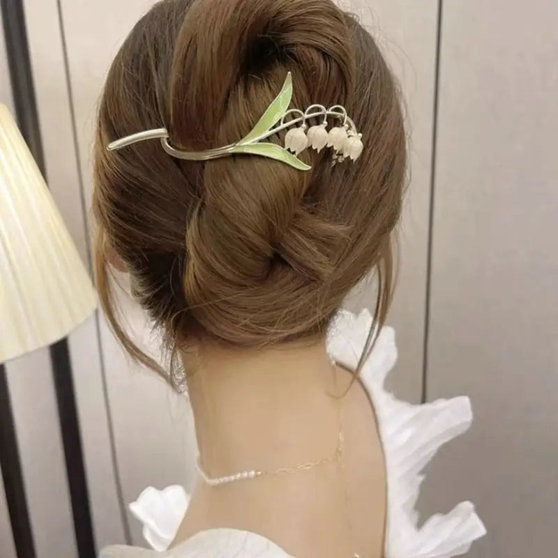 Dainty Floral Hair Claw Clip - claws, coquette, hair, hair accessories, hair claw Cosparty