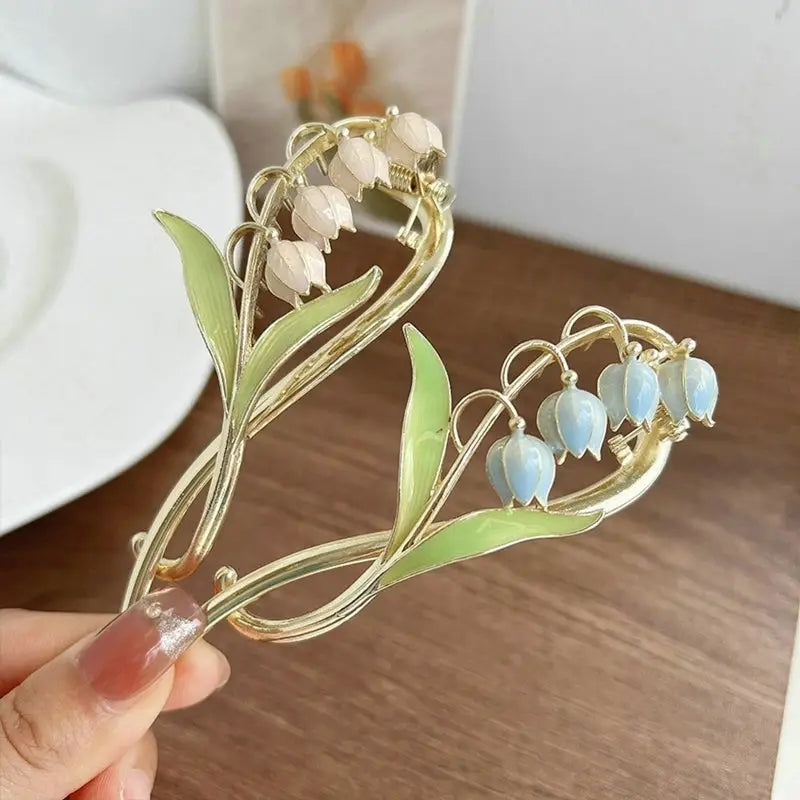 Dainty Floral Ceramic Hair Claw Clip for a Unique Style - hair accessory