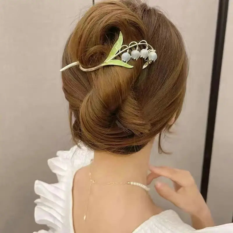 Dainty Floral Ceramic Hair Claw Clip for a Unique Style - hair accessory