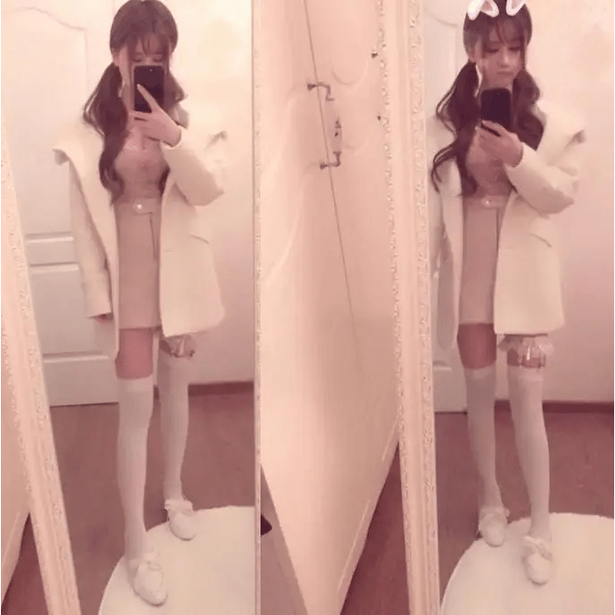 Dainty Vegan Garter Belt with Ruffled Tulle Lace and Pink Hearts - Cosparty