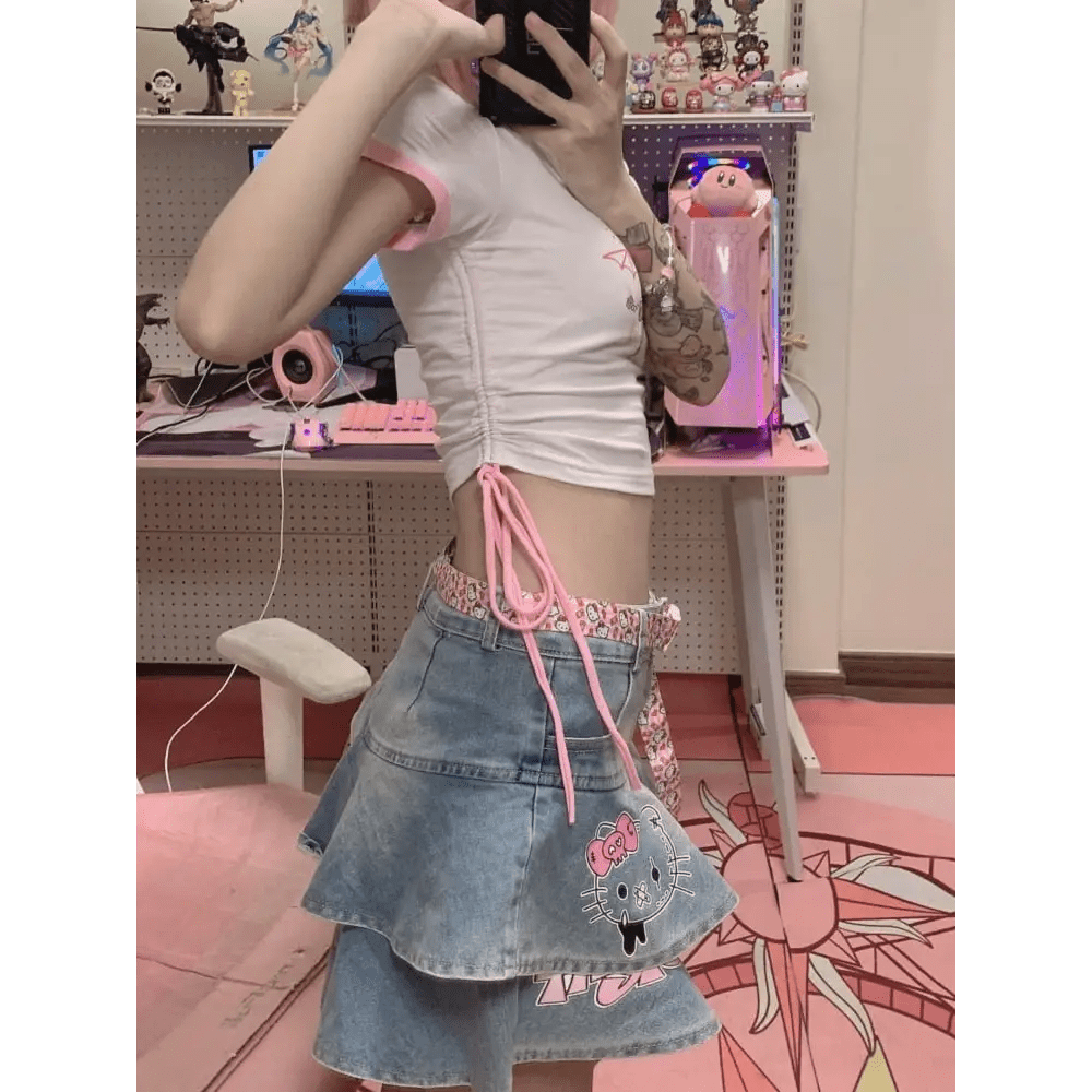 Devil Kitty Crop Top for Your Pastel Goth Wardrobe - Cosparty