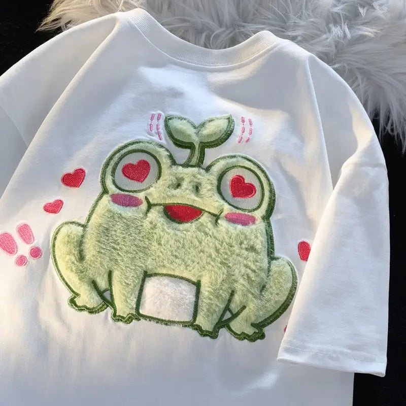 Froggy Love Fluffy Tee for Ultimate Kawaii Cuteness and Comfort - Cosparty