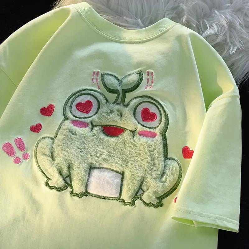 Froggy Love Fluffy Tee for Ultimate Kawaii Cuteness and Comfort - Cosparty