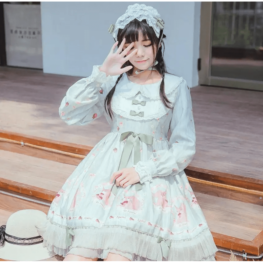 Gorgeous Lolita Dress with Squirrel Cameo in Various Colors and Sleeves - Cosparty