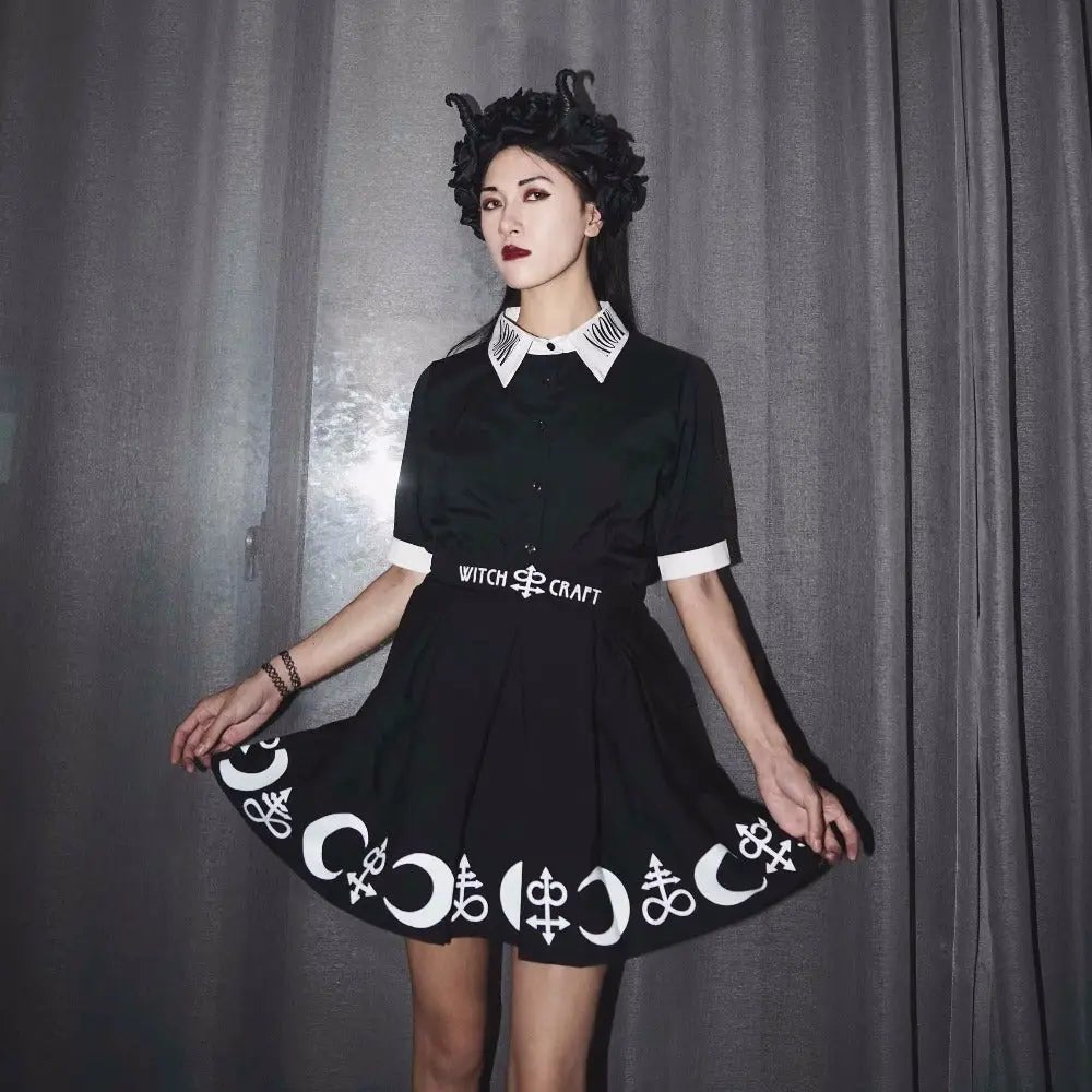 Gothic Witch Craft Pleated Skirt with Pentagram and Moon Design - Cosparty
