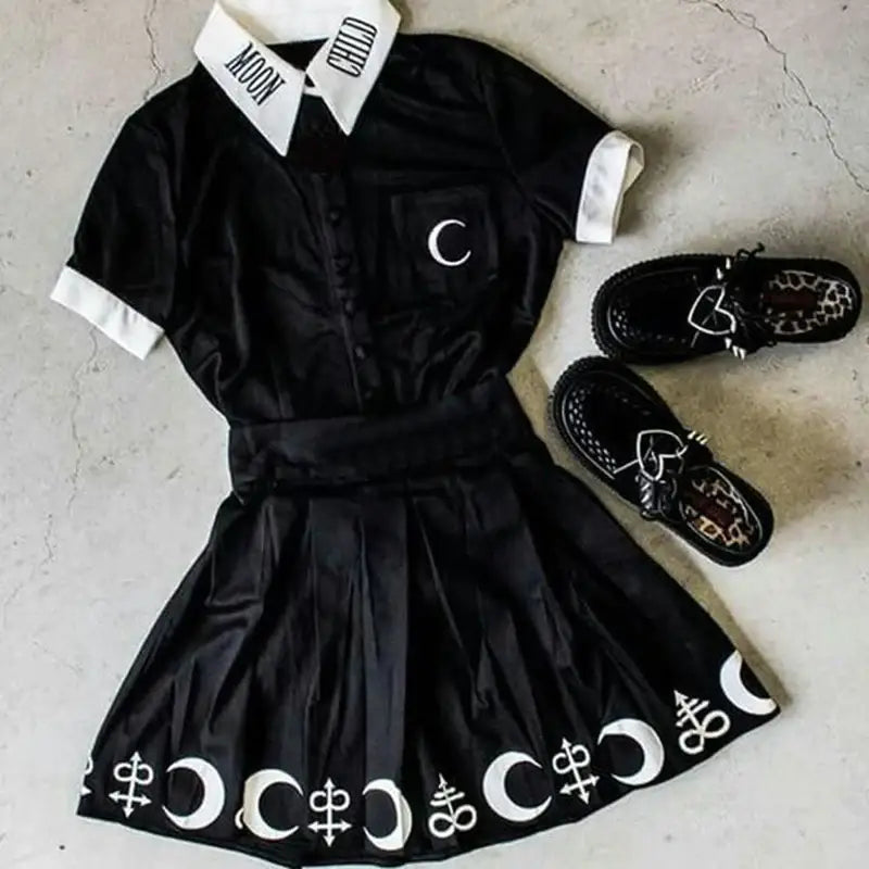 Gothic Witch Craft Pleated Skirt with Pentagram and Moon Design - Skirts