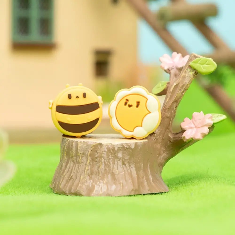 Happy Bee Thumb Joystick Caps for Nintendo Switch Controllers - Cosparty