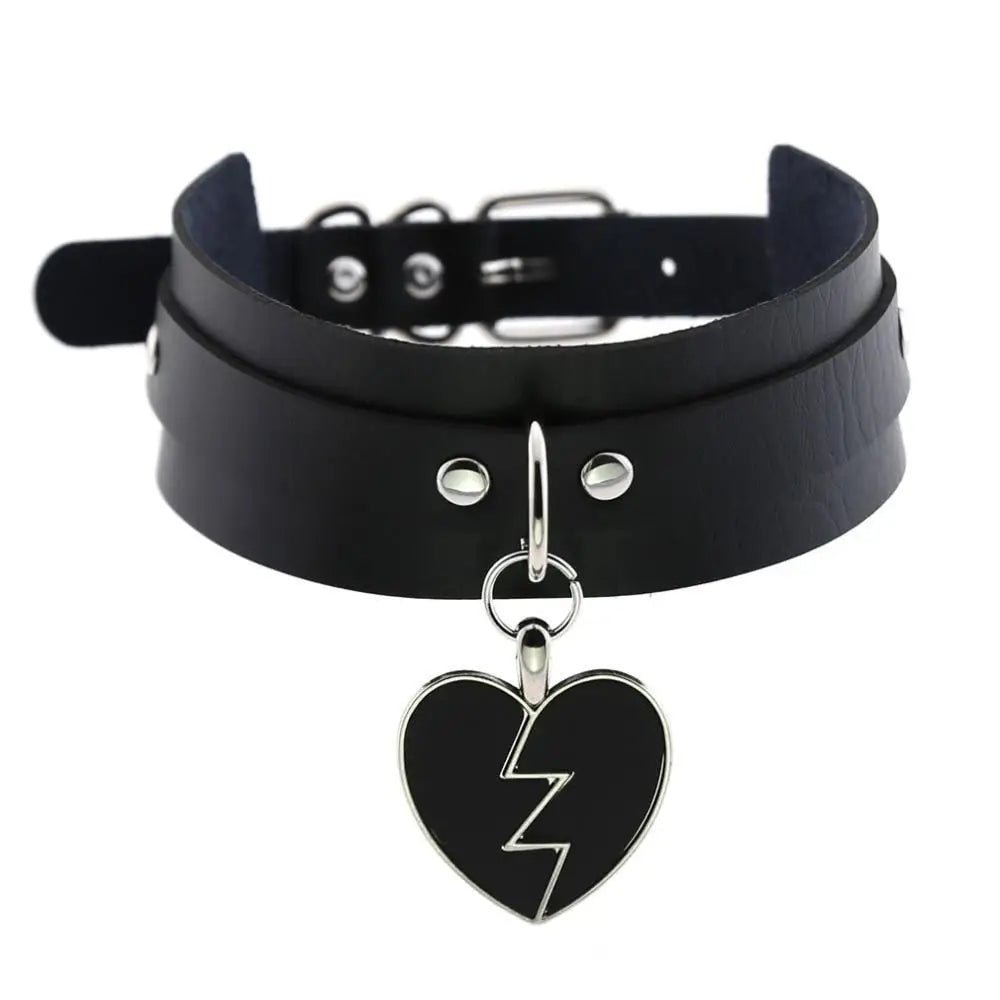 Heart Breaker Vegan Leather Choker for Kinky Princesses - Cosparty