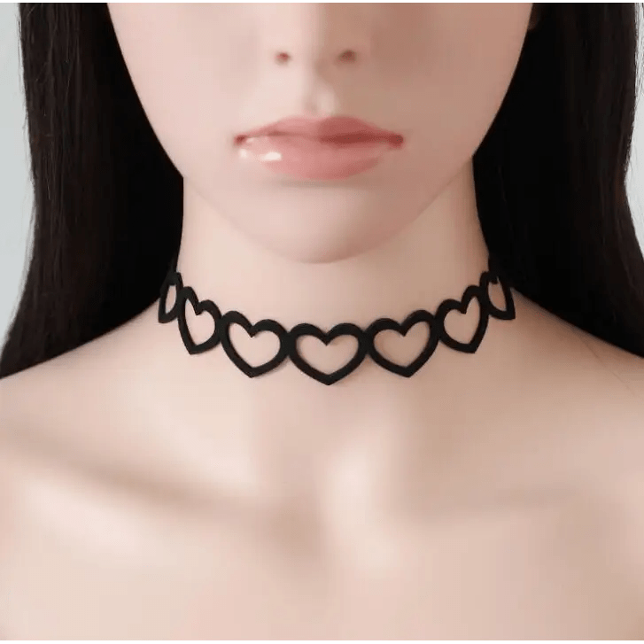 Jet Black Heart Choker Necklace for Chic Goth Fashion - Cosparty