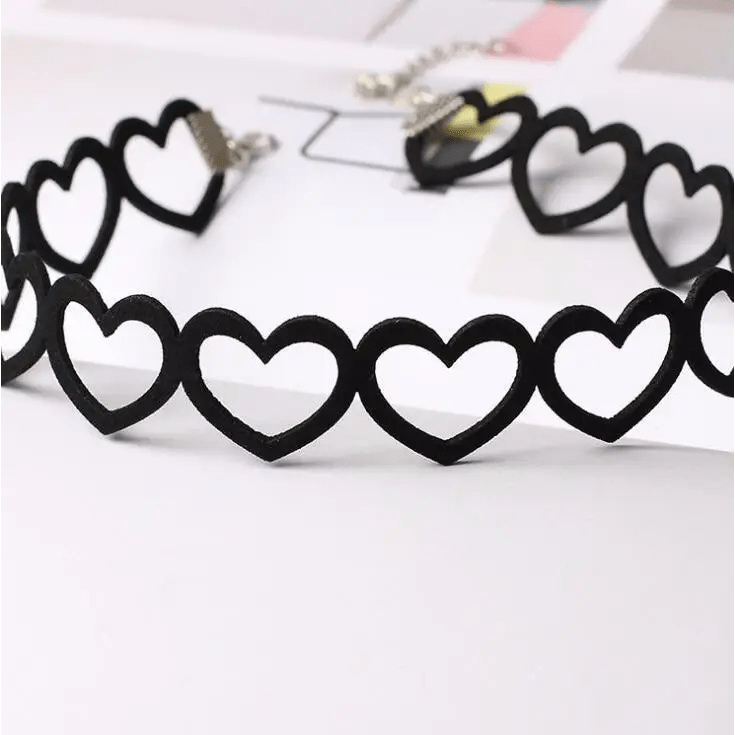 Jet Black Heart Choker Necklace for Chic Goth Fashion - Cosparty