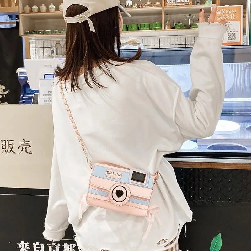 Kawaii Harajuku Camera Shaped 3D Purse in Pink and Blue - Cosparty