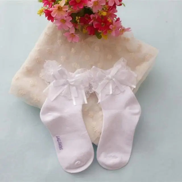 Kawaii Ruffled Trim Ankle Socks for a Cute Fashion Boost - socks