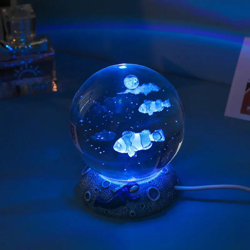 LED Aquamarine Life Snowglobe for Enchanting Underwater Ambiance - Clown Fish - light